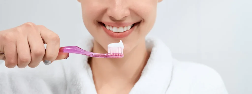 brosse dentifrice Les secrets d'un brossage des dents réussi, selon les dentistes